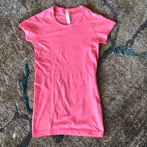 Lulu Lemon swiftly tee crew neck